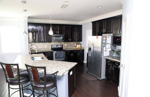 Northeast Raleigh House | "4 Bedroom, Suburban Serenity Stay"n10 min from Downtown Raleigh