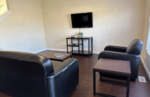Notre Dame House | 4-bedroom townhome near enchanting Notre Dame with AC