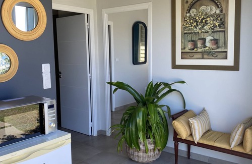 Le Francois House | 4-bedroom villa, pool, panoramic sea view, private beach and pontoon