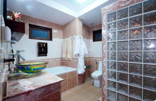 Maret Villa | 4 Bedroom Villa Shine SDV195-By Samui Dream Villas