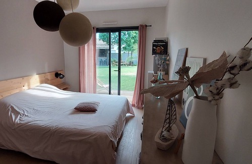 Gujan-Mestras Villa | 4-bedroom villa with pool on the Arcachon basin