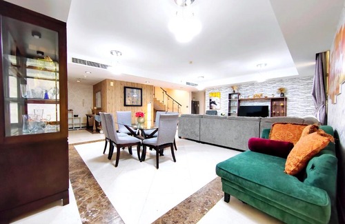 Dubai Marina Villa | 4-bedroom Villa With Huge Private Garden on JBR