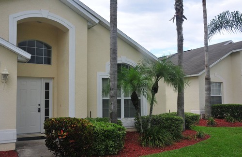 Bellavida House | 4 Bedrooms 2 baths pool house with contemporary look