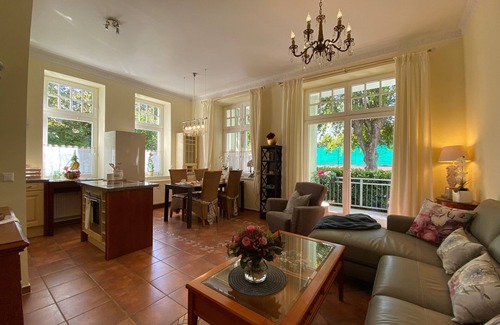 Ostseebad Kuhlungsborn Apartment | 4 Belle Etage in Bädervilla - Ruhig, Sonnig am Lindenpark! Strand < 300m