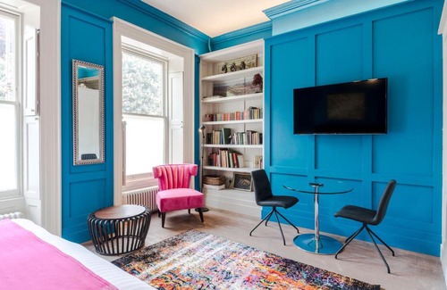 Bristol Apartment | 4 Berkeley Square I Your Apartment