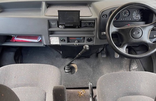 Lake House | 4 Berth Motorhome Hire on the Isle of Wight. accommodation Only or Self Drive