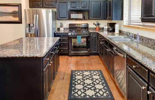 Bear Hollow Village House | 4 BR 3 1/2 Ba Townhouse-Gas grill, hot tub, X-Box