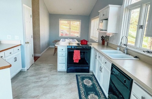 Norwood House | 4-BR Lakefront Home with Amazing Views