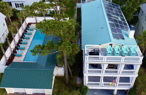 Tybee Island House | 4 BR Southern Style Home w/HUGE Private Pool - Arcade Game Room - Sunset Villa