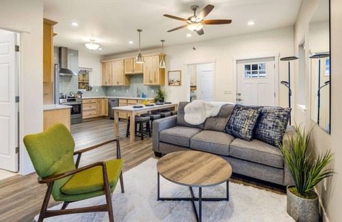 North Star House | 4 BR Spacious Home Next to Trails & Parks