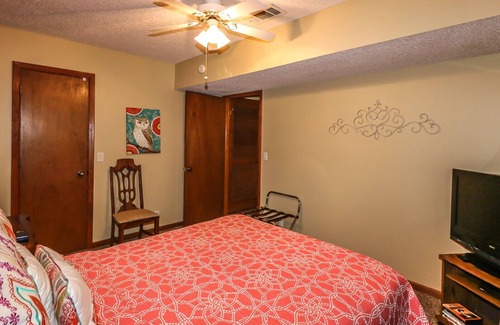 Hot Springs Village House | 4 Cabo Tinoso Place - HDTV, WIFI. Nicely furnished town home, screened in porch,