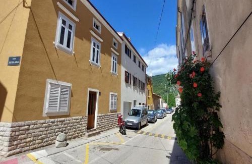 Cres House | 4 Colors Rooms, Cres