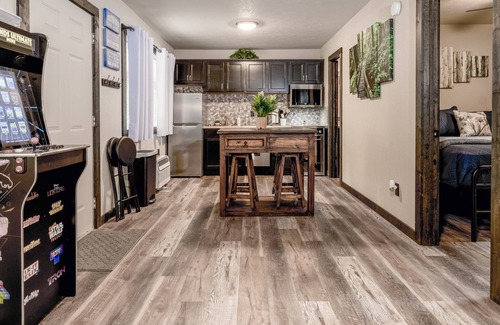 Branson West Condo | 4 Condos under one roof! Resort pool/hot tub!
