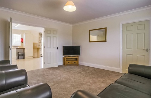 Mablethorpe and Sutton Cottage | 4 Dawson Court - UK33414