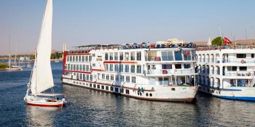 Luxor Boat Rental | 4 Days Nile Cruise from Luxor to Aswan