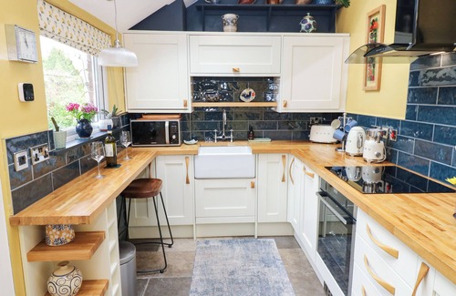 Lanchester Cottage | 4 FORD STREET, pet friendly, country holiday cottage in Lanchester