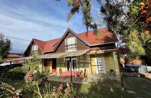 Csillaghegy Villa | 4 Guests: River & Garden Charm