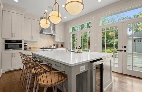 Del Ray House | 4 King Beds Peloton An Opulent Suite Xcape