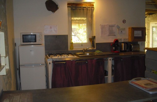 Gordes Apartment | 4 km from Gordes, Gite for 2 people