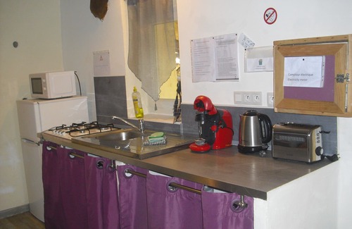 Gordes Apartment | 4 km from Gordes, Gite for 2 people
