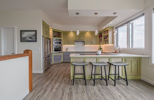 Silver Star Mountain House | 4 level duplex with 2 king beds, elevator, private hot tub, laundry and views.