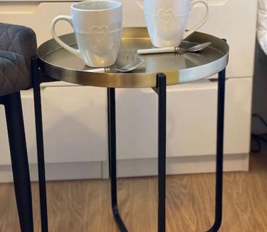 Dudley Apartment | 4- Lovely 1-bedroom serviced apartment West Midlands