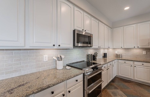 Augusta Ranch House | 4 Lux King Bedrooms, gorgeous private pool & spa, lawn games & stunning golf course views