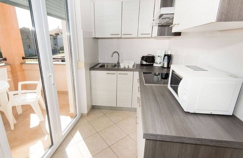 Vinkuran Apartment | 4* Luxury - El Vista apartment - Pool - Jacuzzi - BBQ (u 4) - sleeps 4