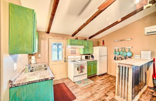 Rockport House | 4 Mi to Beach and Fishing Rockport Cottage with Deck!