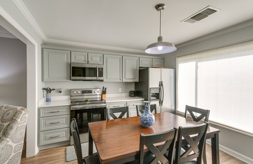 St. Simons Island Condo | 4 Mi to Beach: St Simons Island Golf Course Condo