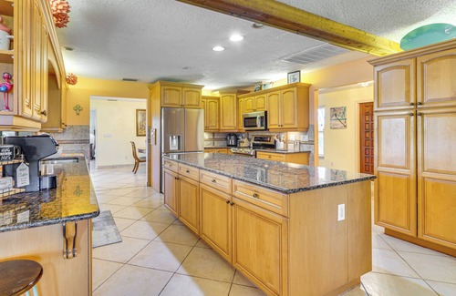 Pelican House | 4 Mi to Cape Harbour Fun! Canal-Front Oasis