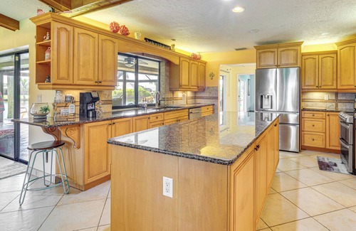 Pelican House | 4 Mi to Cape Harbour Fun! Canal-Front Oasis