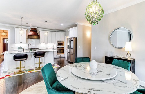 Dothan House | 4 Mi to Dtwn: Stylish Home w/Large Yard in Dothan