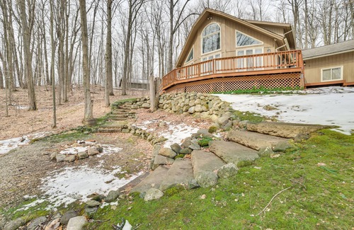 Bellaire Cottage | 4 Mi to Lake Bellaire: Home w/Deck & Pool Access!