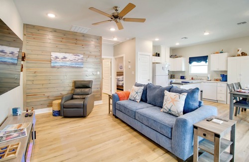 Fulton House | 4 Mi to Rockport Beach Park: Home w/Resort Perks