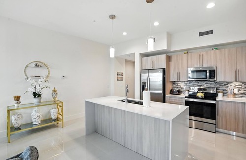 Beachwalk Isles Condo | 4 Miles to Fort Myers Beach and Margaritaville