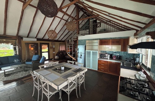 Playa del Secreto House | 4-Bedroom Penthouse, Private Beach, Chef, Wi-Fi, Housekeeping, Kayaks