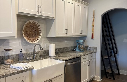 Country Club House | 4 or 5 bedroom 2.5 or 3.5 home in Grand Oaks