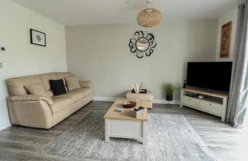 Brynteg House | 4 Parc Delfryn