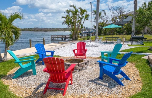 Matlacha Isles-Matlacha Shores Condo | 4 Person 1 Bedroom Condo with Waterview Patio - Snapper - Welcome to our newly renovated one-bedroom condo!