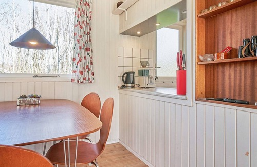 Oster Somarken House | 4 person holiday home in Aakirkeby-By Traum