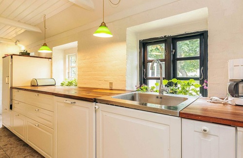 Mou House | 4 person holiday home in Storvorde