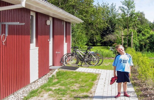 Lensterstrand House | 4 person holiday home in GROEMITZ