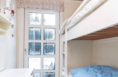 Ho House | 4 person holiday home in Oksbøl