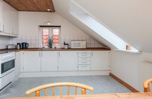 Give House | 4 person holiday park home in Give