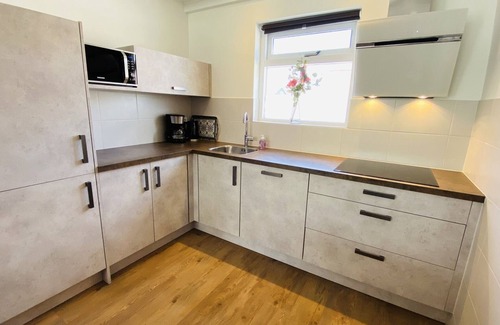 Biggekerke House | 4 person semi-detached holiday home 300 meters from the beach and sea