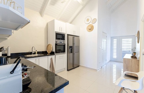 Cas Grandi Villa | 4-person villa with private garden, 10 min. from Jan Thiel Beach