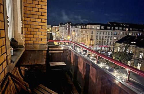 Outer Neustadt Apartment | 4 Raum Wohnung mit Balkon auf 120sqm in Top Lage