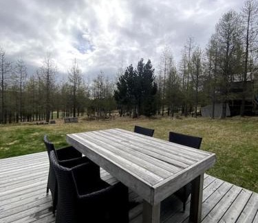 Grafarholt Apartment | 4-room spacious condo w patio