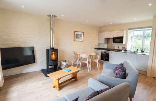 Boscastle House | 4* self catering, farm stay cottage. Sleeps 4